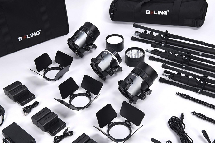 Комплект видеосвета Boling BL-50C Bi-color kit light A с линзой Френеля